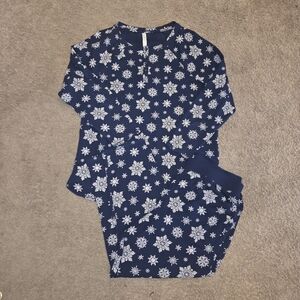 Cacique size 14/16 women's pajamas